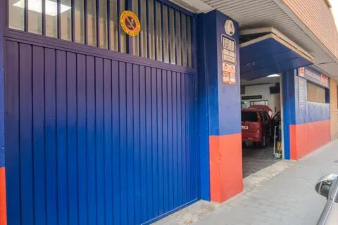 Acceso al taller LS Electrocars